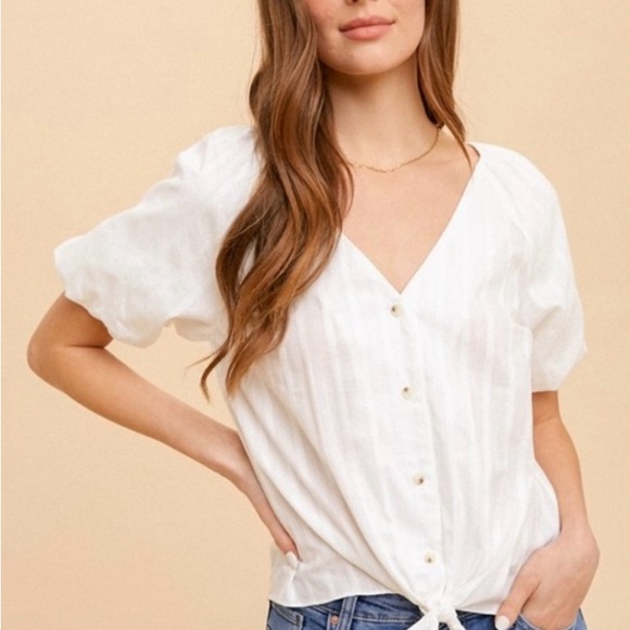 Slight puff sleeve front tie button down💕 - Picture 2 of 4